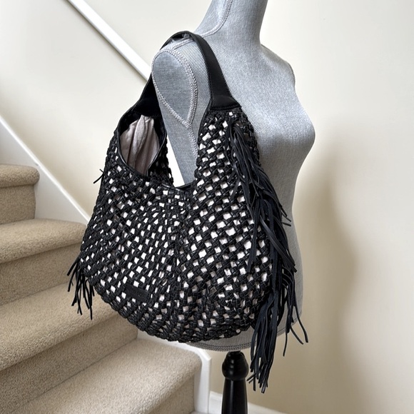 New without tag. Stylish Marta Ponti Black and Cream Women's fringed leather Bag - Picture 3 of 16